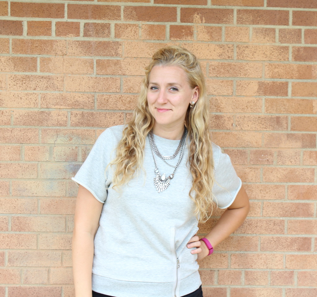 dressed-up-sweatshirt-insta1