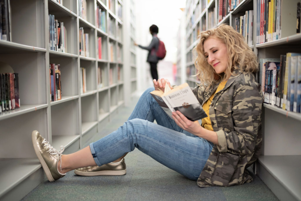 harold washington library photoshoot for favorite books
